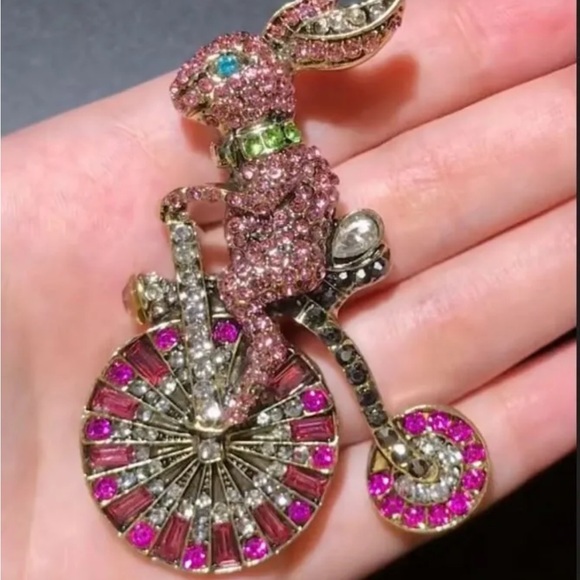 LAST ONE. Bunny rabbit pin brooch colorful stones - Picture 1 of 7